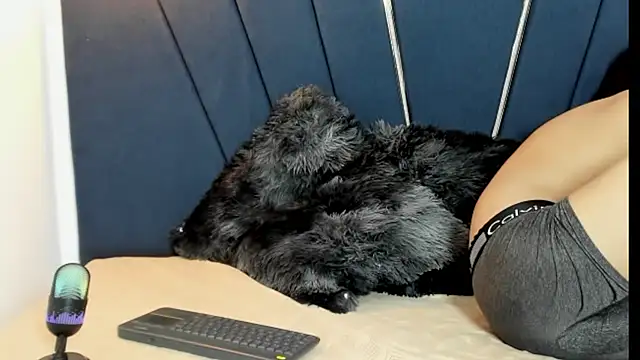 Snapshot of zeusapollofuck chatting on September 2025 08:23:01 PM zeusapollofuck online show from September 2025 08:23:01 PM