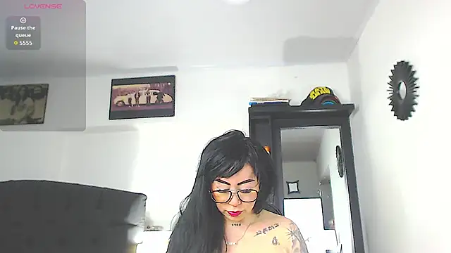 Snapshot of Vicky_hotmilf chatting on January 2026 09:02:02 AM Vicky hotmilf online show from January 2026 09:02:02 AM