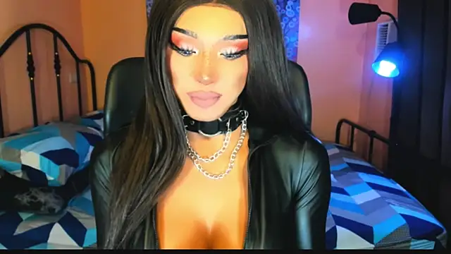 Snapshot of xUrGoddess_Bellax chatting on November 2025 01:39:02 AM xUrGoddess Bellax online show from November 2025 01:39:02 AM