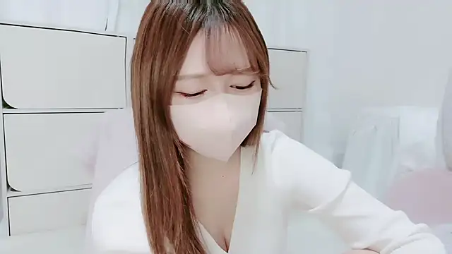 Snapshot of Hanachan_Gcup_ chatting on November 2025 06:37:02 AM Hanachan Gcup  online show from November 2025 06:37:02 AM