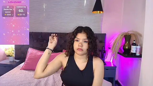 Annie Lii online show from September 2025 01:32:01 PM