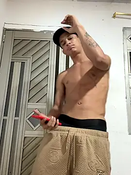 Snapshot of spicyboysvenezuelan chatting on October 2025 10:28:02 AM spicyboysvenezuelan online show from October 2025 10:28:02 AM