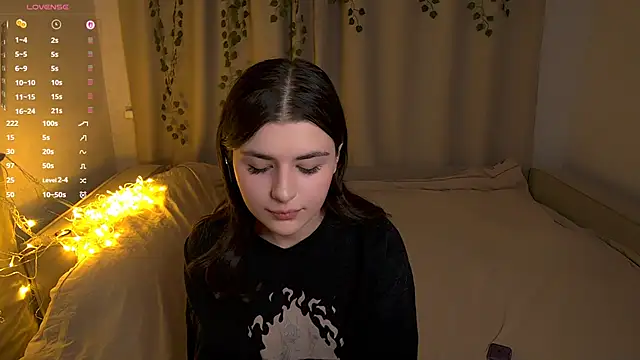 Snapshot of pyro_flerrr chatting on November 2025 03:11:01 PM pyro flerrr online show from November 2025 03:11:01 PM