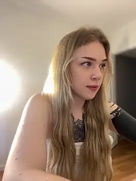 elliss  online show from September 2025 05:51:02 AM