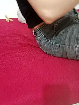 Snapshot of Lolimiu chatting on October 2025 07:07:02 AM Lolimiu online show from October 2025 07:07:02 AM