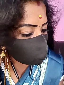 Snapshot of tamilammukuttyy chatting on March 2026 03:45:02 AM tamilammukuttyy online show from March 2026 03:45:02 AM