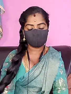 Snapshot of tamilammukuttyy chatting on April 2026 03:36:02 AM tamilammukuttyy online show from April 2026 03:36:02 AM