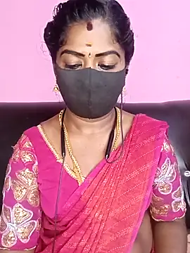 Snapshot of tamilammukuttyy chatting on April 2026 11:27:02 PM tamilammukuttyy online show from April 2026 11:27:02 PM