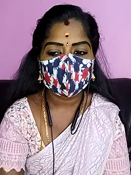 Snapshot of tamilammukuttyy chatting on April 2026 03:42:01 AM tamilammukuttyy online show from April 2026 03:42:01 AM