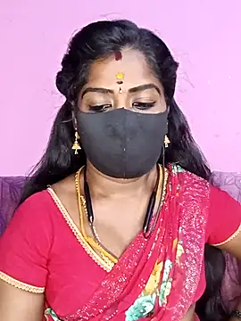 Snapshot of tamilammukuttyy chatting on April 2026 04:28:02 PM tamilammukuttyy online show from April 2026 04:28:02 PM