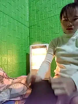 Snapshot of Tin_tanny chatting on December 2025 07:20:01 PM Tin tanny online show from December 2025 07:20:01 PM