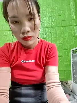 Snapshot of Tin_tanny chatting on December 2025 07:37:01 AM Tin tanny online show from December 2025 07:37:01 AM