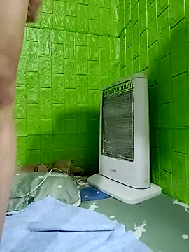 Snapshot of Tin_tanny chatting on December 2025 08:21:02 AM Tin tanny online show from December 2025 08:21:02 AM