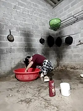 Snapshot of Tin_tanny chatting on December 2025 11:57:02 PM Tin tanny online show from December 2025 11:57:02 PM