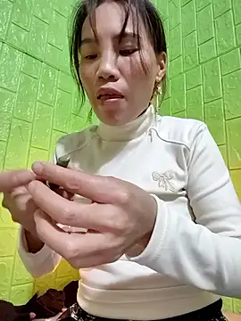 Snapshot of Tin_tanny chatting on January 2026 12:51:01 PM Tin tanny online show from January 2026 12:51:01 PM