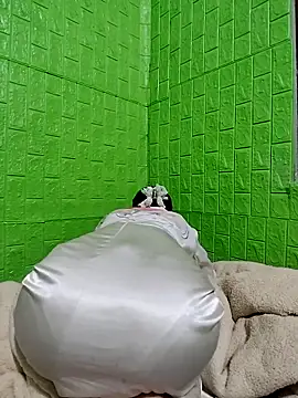 Snapshot of Tin_tanny chatting on February 2026 12:59:02 PM Tin tanny online show from February 2026 12:59:02 PM