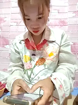 Snapshot of Tin_tanny chatting on February 2026 10:19:01 PM Tin tanny online show from February 2026 10:19:01 PM