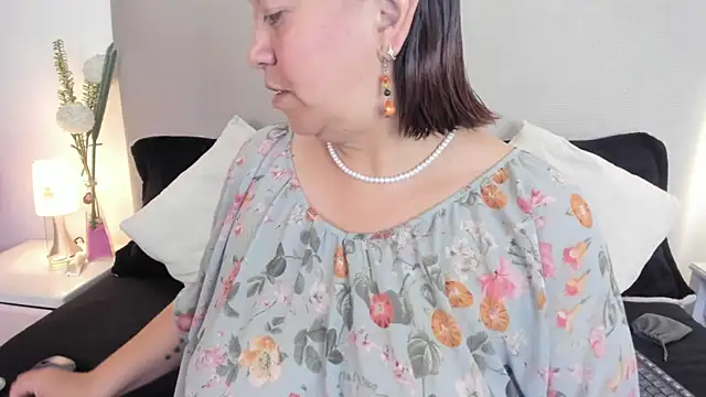 Snapshot of Angel_Velvet chatting on March 2026 08:09:01 PM Angel Velvet online show from March 2026 08:09:01 PM