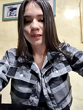 Snapshot of CHARLOTTE__05 chatting on September 2025 12:27:02 PM CHARLOTTE 05 online show from September 2025 12:27:02 PM