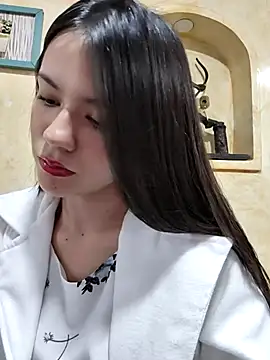 Snapshot of CHARLOTTE__05 chatting on September 2025 12:49:02 PM CHARLOTTE 05 online show from September 2025 12:49:02 PM