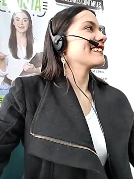 Snapshot of CHARLOTTE__05 chatting on November 2025 12:49:02 PM CHARLOTTE 05 online show from November 2025 12:49:02 PM