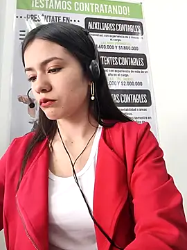 Snapshot of CHARLOTTE__05 chatting on November 2025 12:49:01 PM CHARLOTTE 05 online show from November 2025 12:49:01 PM