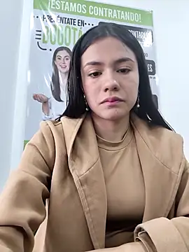 Snapshot of CHARLOTTE__05 chatting on November 2025 12:13:01 PM CHARLOTTE 05 online show from November 2025 12:13:01 PM