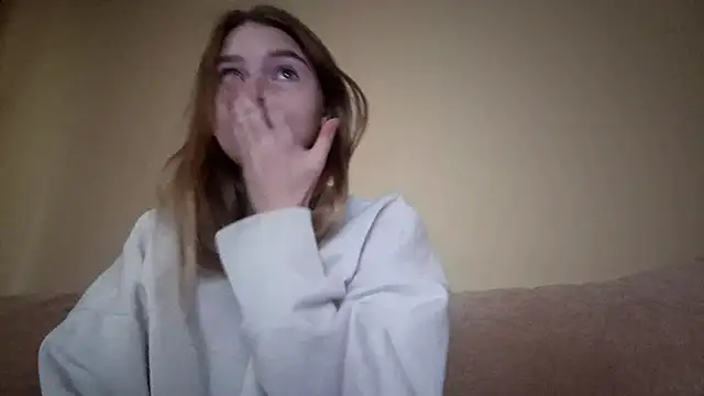 Nymera flare online show from September 2025 06:38:01 AM