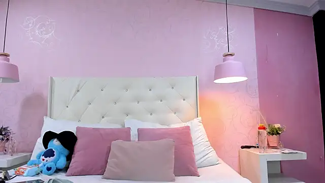 Boss Domiinator online show from February 2026 12:17:01 PM