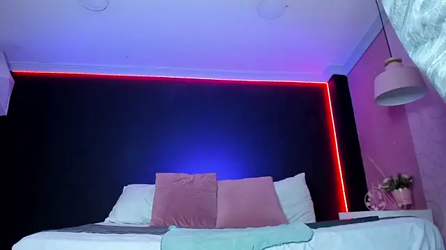 Boss Domiinator online show from April 2026 12:25:01 PM