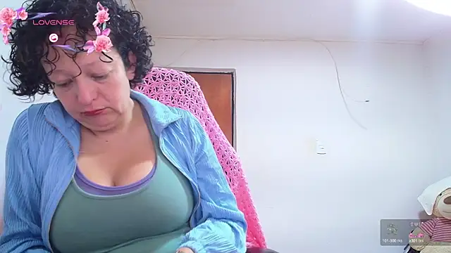 Miss Oriana online show from October 2025 06:59:01 PM