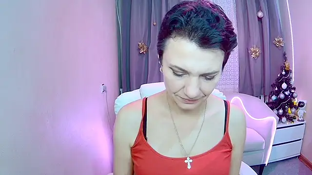 AvaSaturnian online show from November 2025 01:34:01 PM