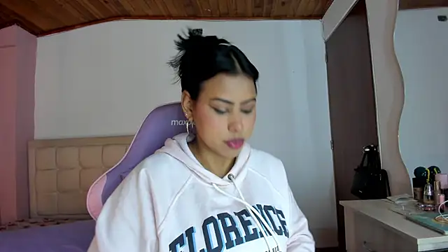 Michluxe 69 online show from July 2026 02:51:01 AM