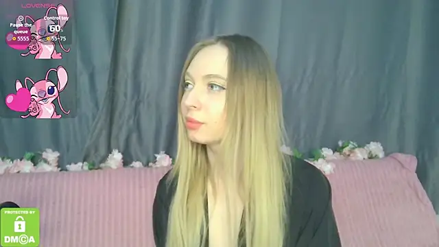 Snapshot of BabbbyFoxxx chatting on December 2025 03:03:01 AM BabbbyFoxxx online show from December 2025 03:03:01 AM