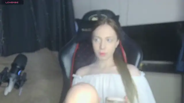 Snapshot of BabbbyFoxxx chatting on March 2026 07:04:02 AM BabbbyFoxxx online show from March 2026 07:04:02 AM