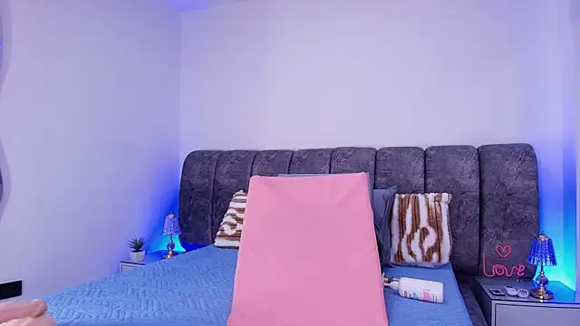 Snapshot of sweegirl69 chatting on November 2025 12:04:02 PM sweegirl69 online show from November 2025 12:04:02 PM