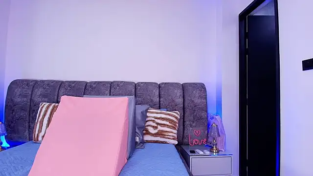 Snapshot of sweegirl69 chatting on November 2025 11:56:02 AM sweegirl69 online show from November 2025 11:56:02 AM