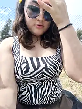 Snapshot of Putitastrip chatting on December 2025 06:15:01 PM Putitastrip online show from December 2025 06:15:01 PM