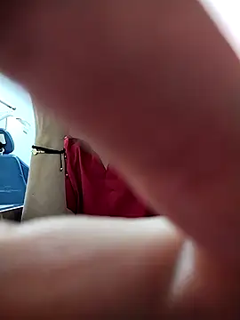 Snapshot of Madisson-04_ chatting on September 2025 08:09:01 PM Madisson-04 online show from September 2025 08:09:01 PM