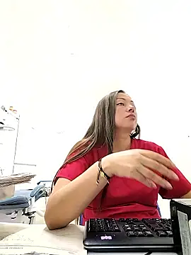 Snapshot of Madisson-04_ chatting on October 2025 07:16:01 PM Madisson-04 online show from October 2025 07:16:01 PM