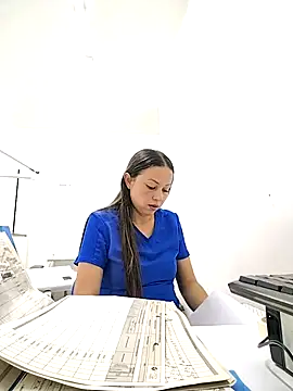 Snapshot of Madisson-04_ chatting on November 2025 09:37:01 PM Madisson-04 online show from November 2025 09:37:01 PM