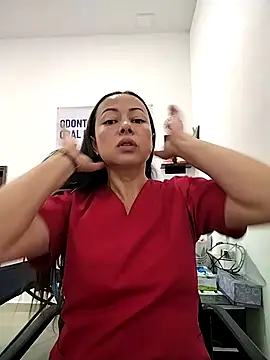 Snapshot of Madisson-04_ chatting on November 2025 03:11:01 PM Madisson-04 online show from November 2025 03:11:01 PM