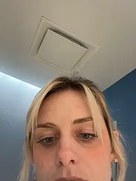 BriTaySayy online show from October 2025 08:44:02 PM