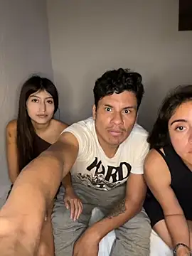 Snapshot of Clavelnegro chatting on September 2025 10:03:02 PM Clavelnegro online show from September 2025 10:03:02 PM