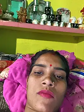 Snapshot of So_pinki chatting on April 2026 03:08:01 PM So pinki online show from April 2026 03:08:01 PM