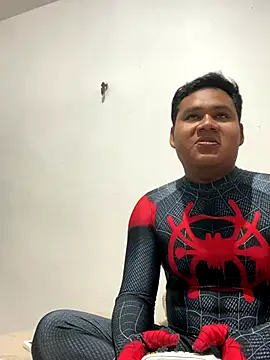 Snapshot of Danimiles chatting on December 2025 05:36:02 AM Danimiles online show from December 2025 05:36:02 AM