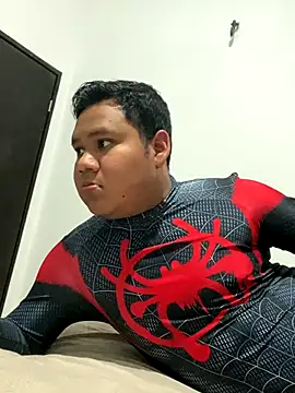 Snapshot of Danimiles chatting on December 2025 01:24:02 AM Danimiles online show from December 2025 01:24:02 AM