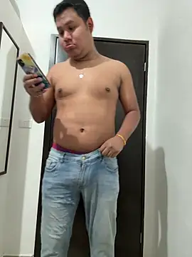 Snapshot of Danimiles chatting on February 2026 05:56:01 AM Danimiles online show from February 2026 05:56:01 AM