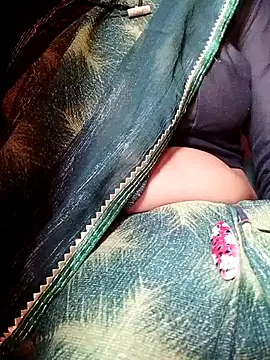 Snapshot of cutrashmi_hot47 chatting on December 2025 07:13:02 AM cutrashmi hot47 online show from December 2025 07:13:02 AM