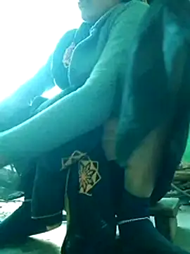 Snapshot of cutrashmi_hot47 chatting on December 2025 02:17:01 AM cutrashmi hot47 online show from December 2025 02:17:01 AM